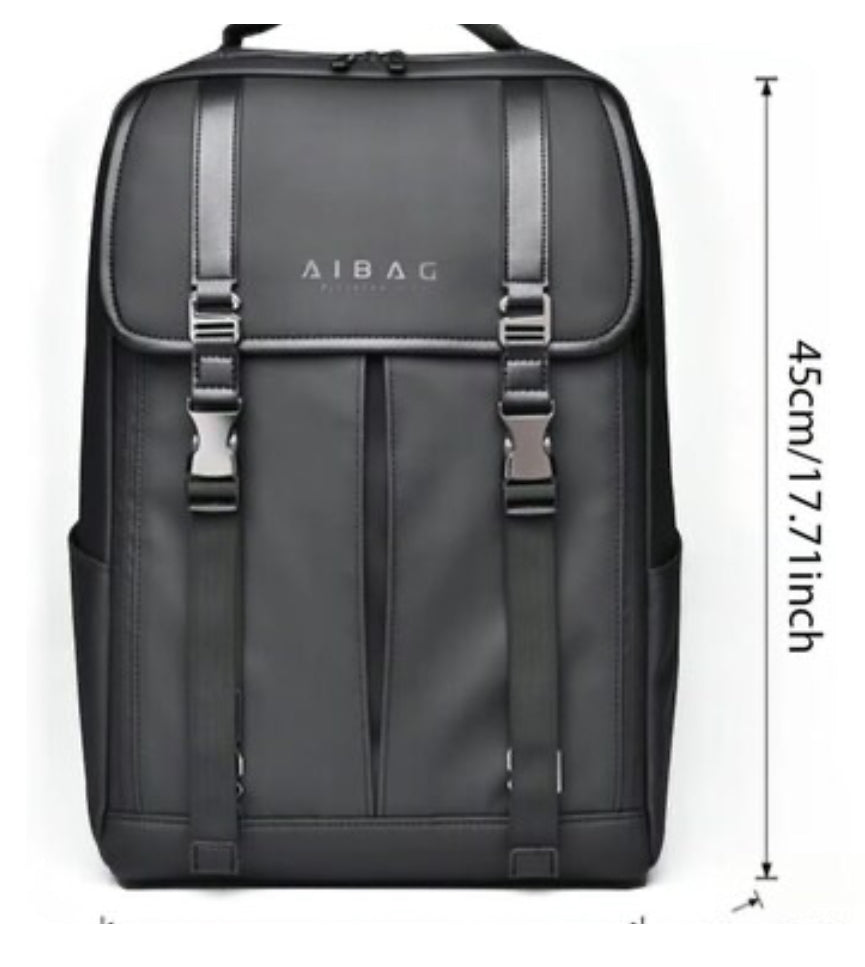 حقيبة ذكية تعمل مع مروحة تبريد بالإضافة إلى بنك الطاقة لشحن الهاتف